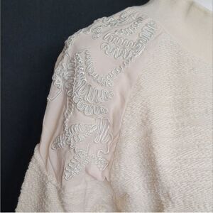 Cream sweater Sz S